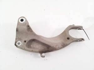 AUDI e-tron SUV (2018–2026) Front shock absorber bracket 4M0413037N - 2