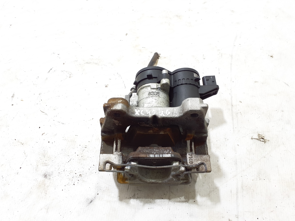 VOLVO XC40 (2017–2026) Tagumine pidurisadul 32300770 VOLVO XC40 (2017–2026) Tagumine pidurisadul 32300770