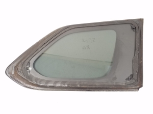 Mitsubishi Outlander (2012–2021) Tagumine küljeklaas (kere) 6121A497 - 2