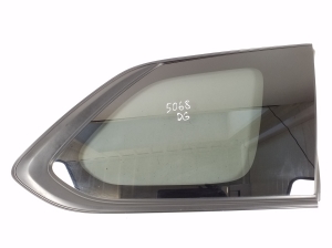 Mitsubishi Outlander (2012–2021) Tagumine küljeklaas (kere) 6121A498 - 2