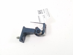   Front door top hinge  - 80A831404B 
