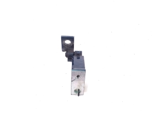 AUDI e-tron SUV (2018–2026) Rear side door lower hinge 8X4833404B - 3