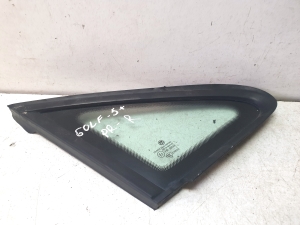 Front door quarter glass - 5M0845412B