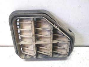 Volkswagen Golf Plus Mk5 (2004–2008) Rear fender vent grille 5M0819466A - 4