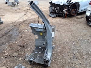 BMW X3 G01 (2017–2026) Front outrigger 7481004 - 3