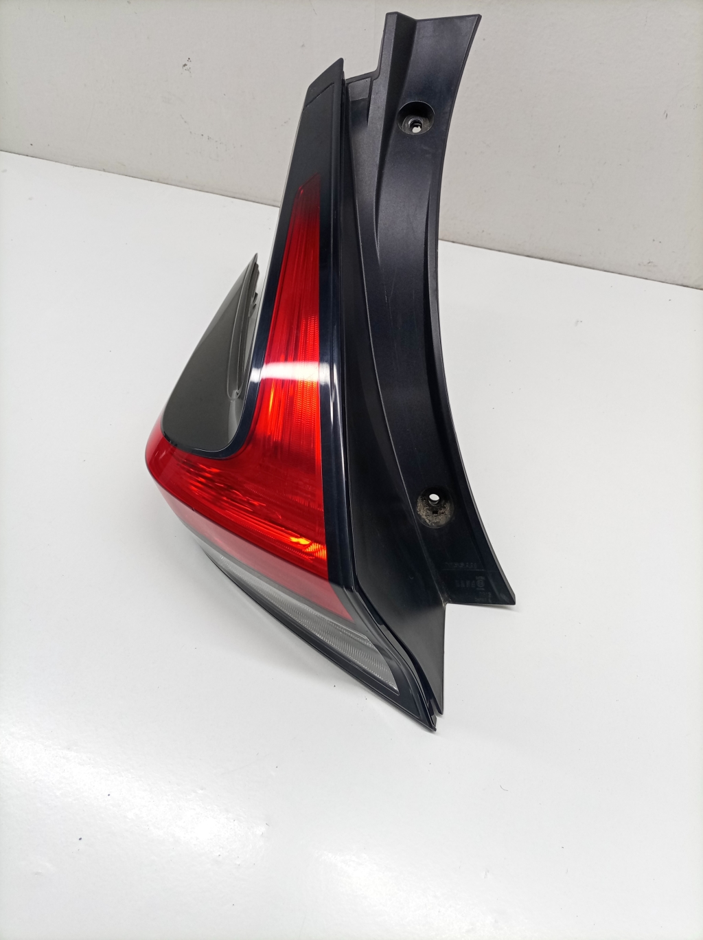NISSAN Leaf II (2017–2026) Rear corner light 265555SH0A NISSAN Leaf II (2017–2026) Rear corner light 265555SH0A
