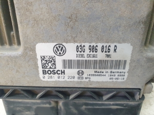 Volkswagen Golf Plus Mk5 (2004–2008) Motorsteuergerät 03G906016R - 2