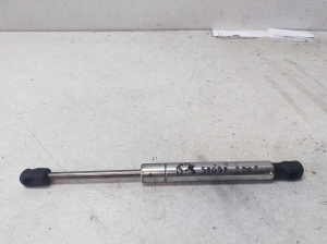 Volkswagen Passat B5 (1997–2005) Kapoti tugi/gaasamortisaator 3B5827550F - 2