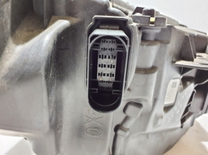 VOLVO XC40 (2017–2026) Priekšējais lukturis 32404663 - 6