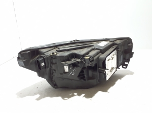 VOLVO XC40 (2017–2026) Priekšējais lukturis 32404663 - 9