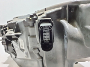 VOLVO XC40 (2017–2026) Priekšējais lukturis 32404664 - 2
