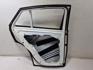 Mercedes Benz GLE-Class 167 (2019–2026) Rear side doors A1677304901 - 4