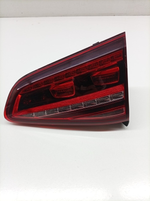 Tail light on trunk lid - 5G0945308F