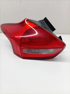 Ford Focus (2011–2018) Eckleuchte hinten F1EB13405BE - 4