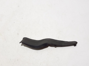 Grille d’auvent (garniture du mécanisme d’essuie-glace) - 668630397R