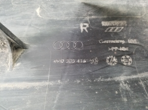 AUDI e-tron SUV (2018–2026) Tagumine põhjakaitse 4M0505416C - 2