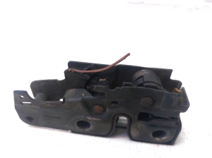 Volkswagen Golf Plus Mk5 (2004–2008) Hood latch 5M1823509 - 2