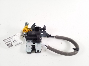   Trunk lid lock  - 4M0827506D 