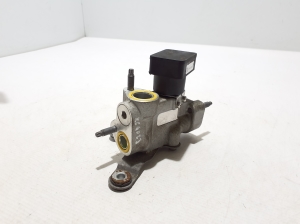 VOLVO XC40 (2017–2026) Klimaschlauch Ventil 32373354 - 2