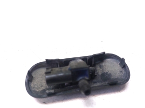 Volkswagen Golf Plus Mk5 (2004–2008) Frontscheibenwaschdüse 5M0955986 - 3