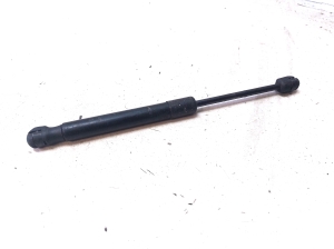 AUDI A4 B6 (2000–2005) Trunk lid strut 4B5827552G - 3