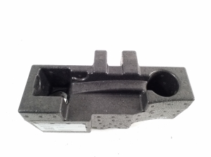   Sonstiges Teil unter der Motorhaube  - 4KE012169 