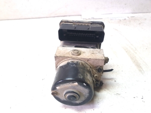 Volkswagen Golf Plus Mk5 (2004–2008) ABS unit 1K0614517M - 2