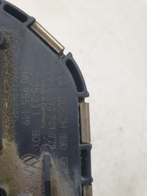 Volkswagen Golf Plus Mk5 (2004–2008) Scheibenwischermotor vorne 5M0955119 - 2