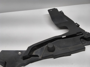 Ford Mustang Mach-E Mach-E (2020–2026) Muu osa kapoti all LJ8BR021A36AA - 2