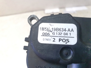 Ford Focus (2004–2011) Salongi soojenduse klapi mootor 1M5H19B634AA - 2
