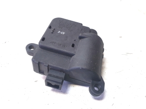 Peugeot Partner I (1996–2008) Salongi soojenduse klapi mootor 030553W - 4