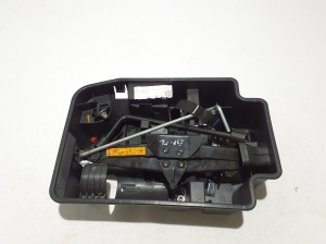 Trunk tool tray and its parts - 997506873R
