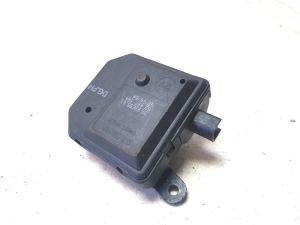 Opel Astra H (2004–2010) Heater flap actuator 309365501 - 2