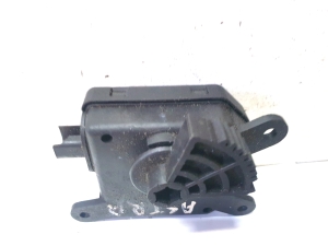Opel Astra H (2004–2010) Heater flap actuator 309365501 - 3