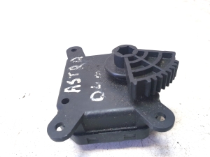 Opel Astra H (2004–2010) Heater flap actuator 309365501 - 5