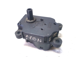 Ford Mondeo III (2000–2007) Salongi soojenduse klapi mootor 1S7H19E616AB - 5