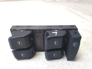 AUDI A4 B8 (2007–2016) Fensterheberschalter vorne 8K0959851D - 2
