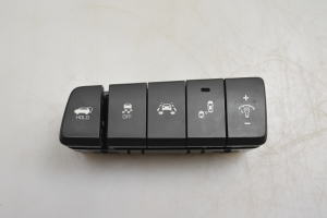 Hyundai Tucson (2015–2026) ESP switch 93710D7830 - 4