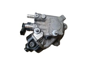 Volkswagen Passat B7 (2010–2014) Kütusepump 03L130755L - 2