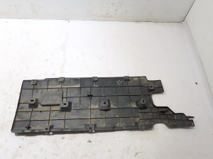 Underbody shield - 748153780R