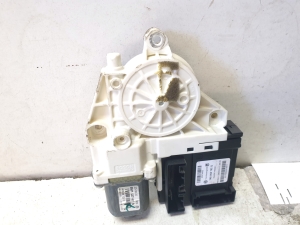 Volkswagen Golf Plus Mk5 (2004–2008) Front door window regulator motor 1K0959792G - 3