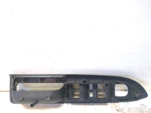 Volkswagen Golf Plus Mk5 (2004–2008) Priekšējo durvju apšuvuma apdare 5M1867371B - 2