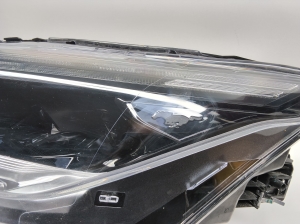 Ford Mustang Mach-E Mach-E (2020–2026) Esituli LJ8B13E015BF - 4