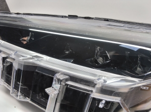 Ford Mustang Mach-E Mach-E (2020–2026) Esituli LJ8B13E015BF - 8