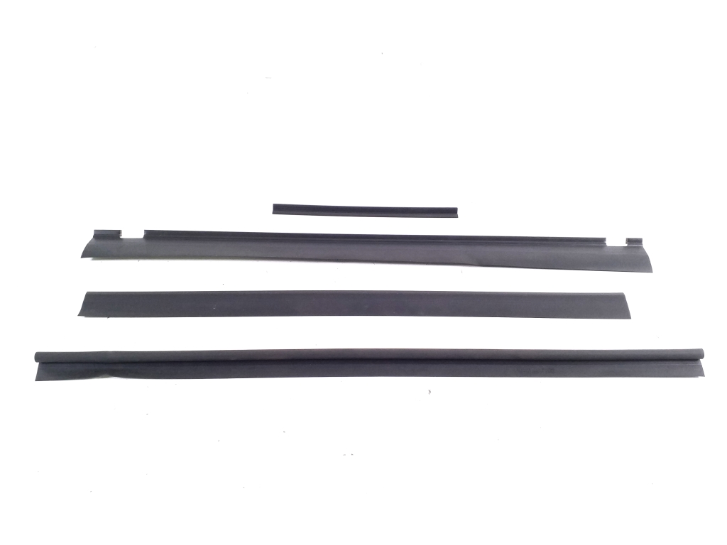 Mini Countryman F60 (2016–2026) Sonstiges Teil des Kühlers 8600126 Mini Countryman F60 (2016–2026) Sonstiges Teil des Kühlers 8600126