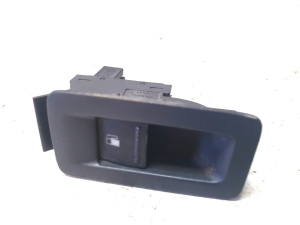 Fuel filler door release switch - 5M0959551