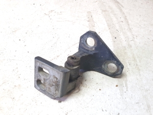 Volkswagen Golf Plus Mk5 (2004–2008) Front door top hinge - 2
