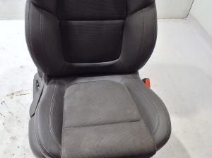 RENAULT Espace V (2014–2026) Vordersitz und seine Teile - 3