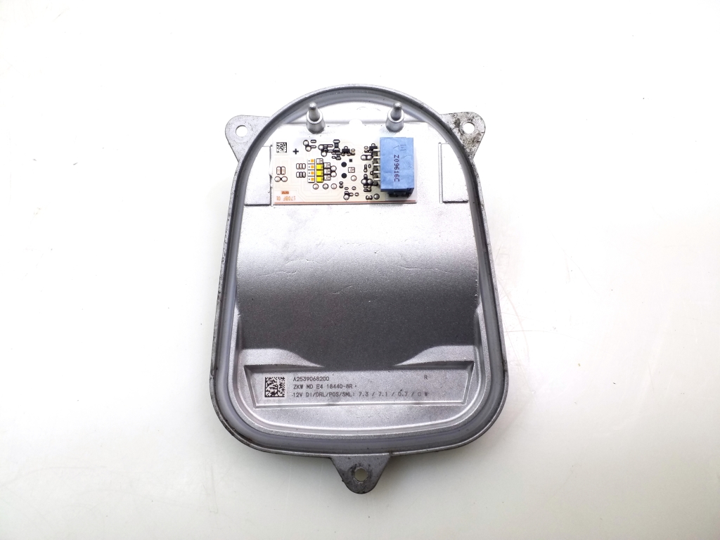 MERCEDES-BENZ GLC X253 (2015-2024) Xenon Light Control Unit A2539068200 20301615