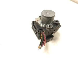 Infiniti FX (2008–2013) ABS unit 476601CE0B - 2